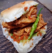 Bhajiya Pav in Delhi